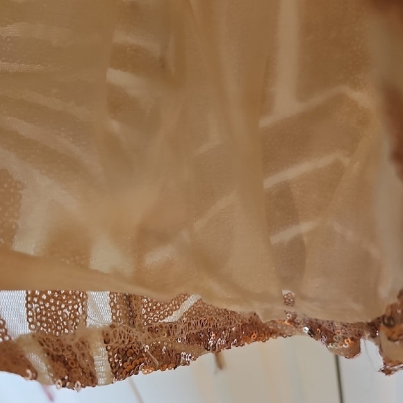 Glamorous Sequin V-Neck Mini Dress in Rose Gold - Picture 6 of 8